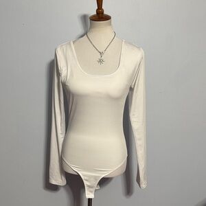 Chic White Long Sleeve Bodysuit